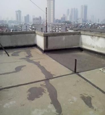 城步漏水维修 楼顶漏水是什么原因，楼顶漏水维修方法是什么?